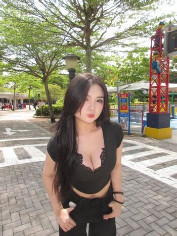 Full leaked Stephanie chua page private onlyfans photo
