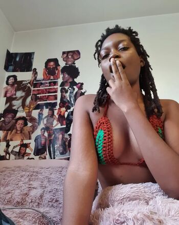 Full leaked Stickibunnyweird page private onlyfans photo