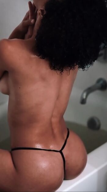 Full leaked Stormi maya private onlyfans photo