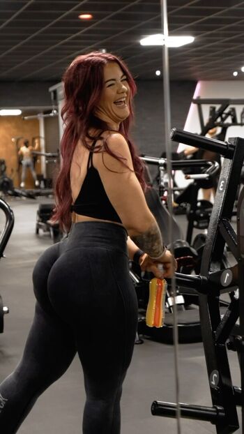 Strong AND Curvy Women