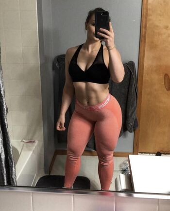 Strong AND Curvy Women
