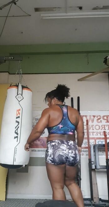 Full leaked Strongwomen private onlyfans photo