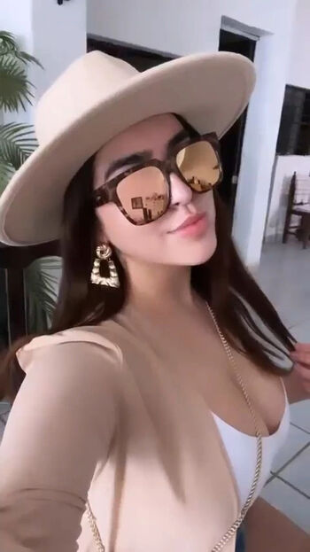 Full leaked Stylinbyaylin page private onlyfans photo