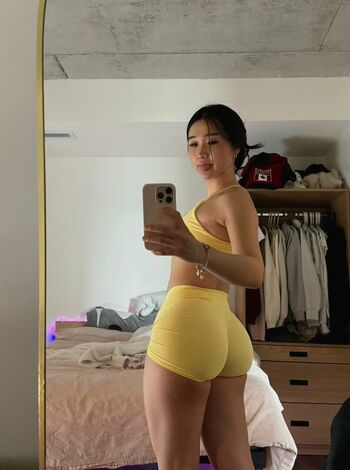 Full leaked Sua lee private onlyfans photo