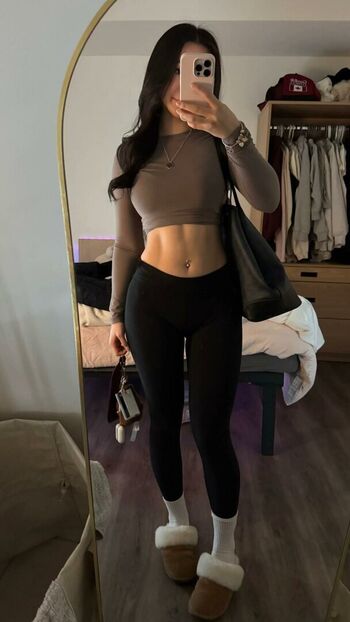 Full leaked Sua lee private onlyfans photo