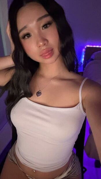 Full leaked Sua lee private onlyfans photo