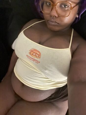 Full leaked Succubusmiaa private onlyfans photo