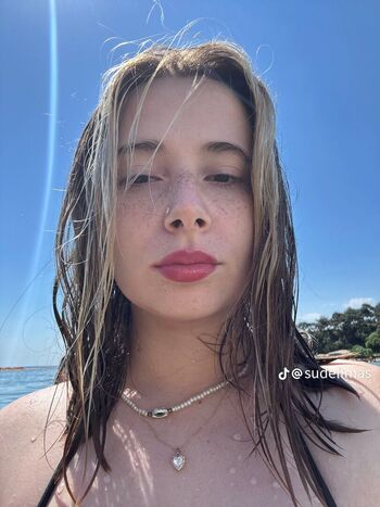 Full leaked Sude elmas private onlyfans photo