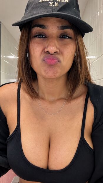 Full leaked Suhana khan page private onlyfans photo