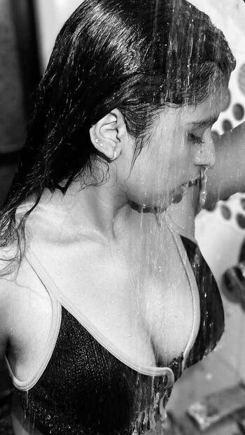 Full leaked Suhana khan page private onlyfans photo