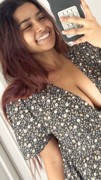 Full leaked Suhana khan page private onlyfans photo