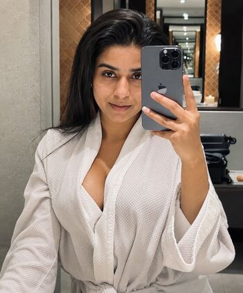 Full leaked Suhana khan private onlyfans photo