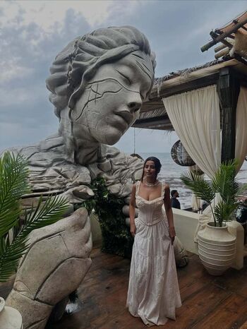 Full leaked Suhana khan private onlyfans photo