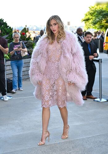 Full leaked Suki waterhouse private onlyfans photo