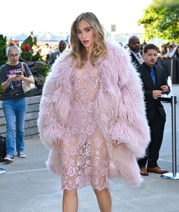 Full leaked Suki waterhouse private onlyfans photo
