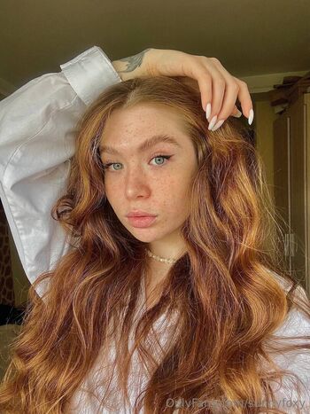 Full leaked Sunny foxy private onlyfans photo