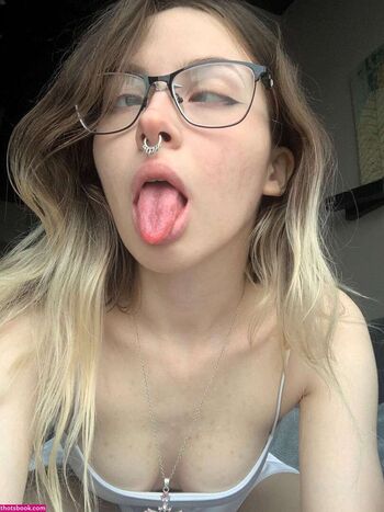 Full leaked Sunny mia private onlyfans photo