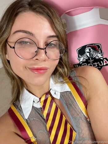 Full leaked Sunny ray xo private onlyfans photo