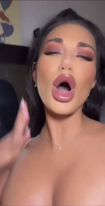 Full leaked Suppasamm private onlyfans photo