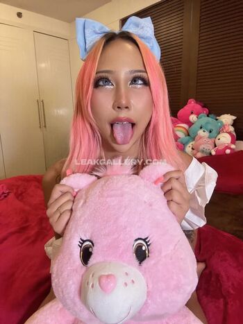Full leaked Surisnow private onlyfans photo