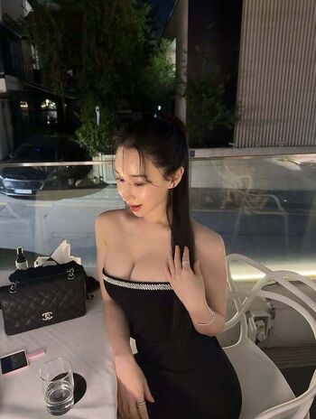 Full leaked Suyeon park private onlyfans photo