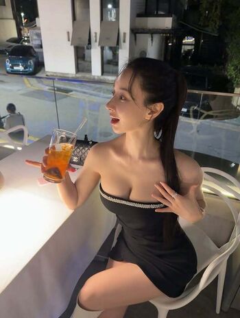 Full leaked Suyeon park private onlyfans photo