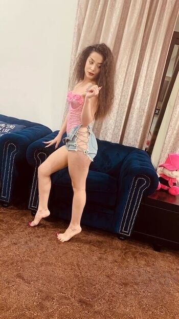 Full leaked Suzanna official private onlyfans photo