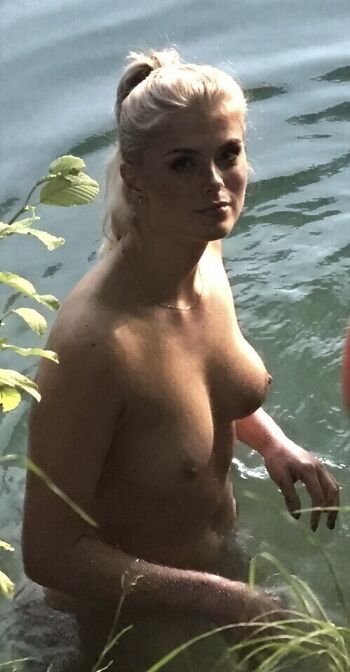 Full leaked Swedish girls page private onlyfans photo
