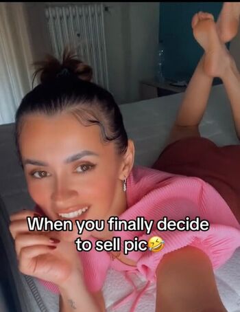Full leaked Sweet girl page private onlyfans photo
