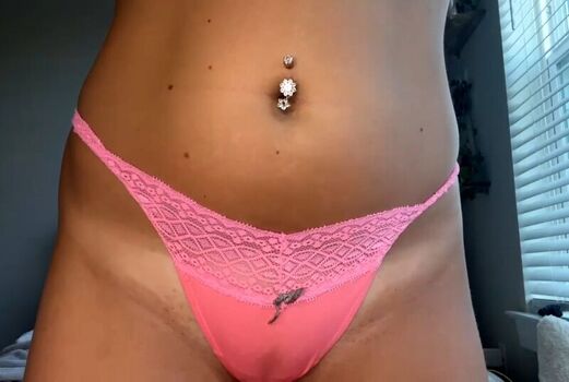 Full leaked Sweetbrittaniexox  page private onlyfans photo
