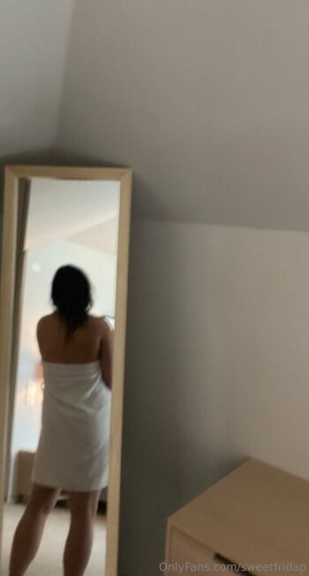 Full leaked Sweetfridap private onlyfans photo