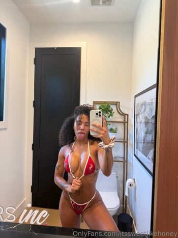 Full leaked Sweetlikehoney private onlyfans photo