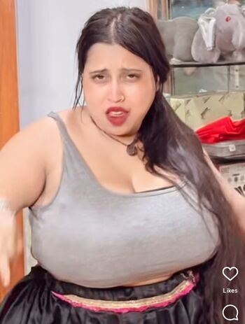 Full leaked Sweetpari private onlyfans photo