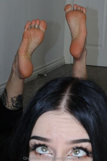 Full leaked Sweetyfeetys private onlyfans photo
