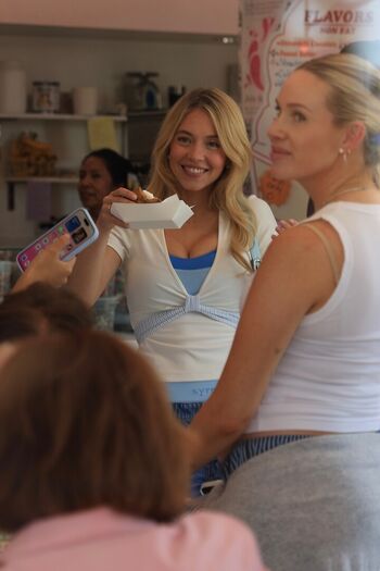 Full leaked Sydney sweeney  page private onlyfans photo