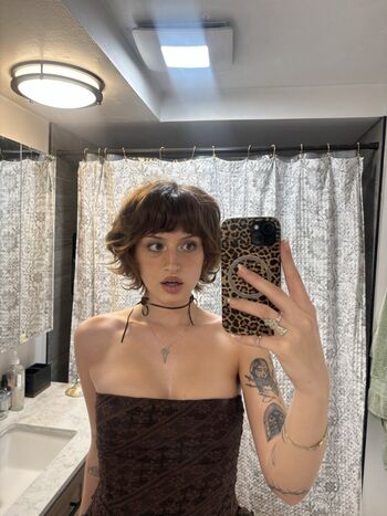 Full leaked Syx exxe page private onlyfans photo