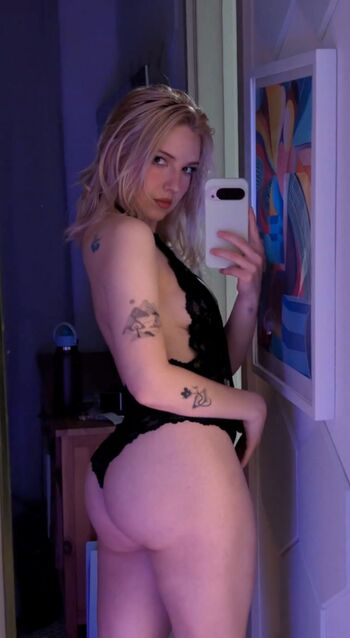 Full leaked Taalia vess page private onlyfans photo