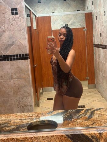 Full leaked Taiispicyy private onlyfans photo