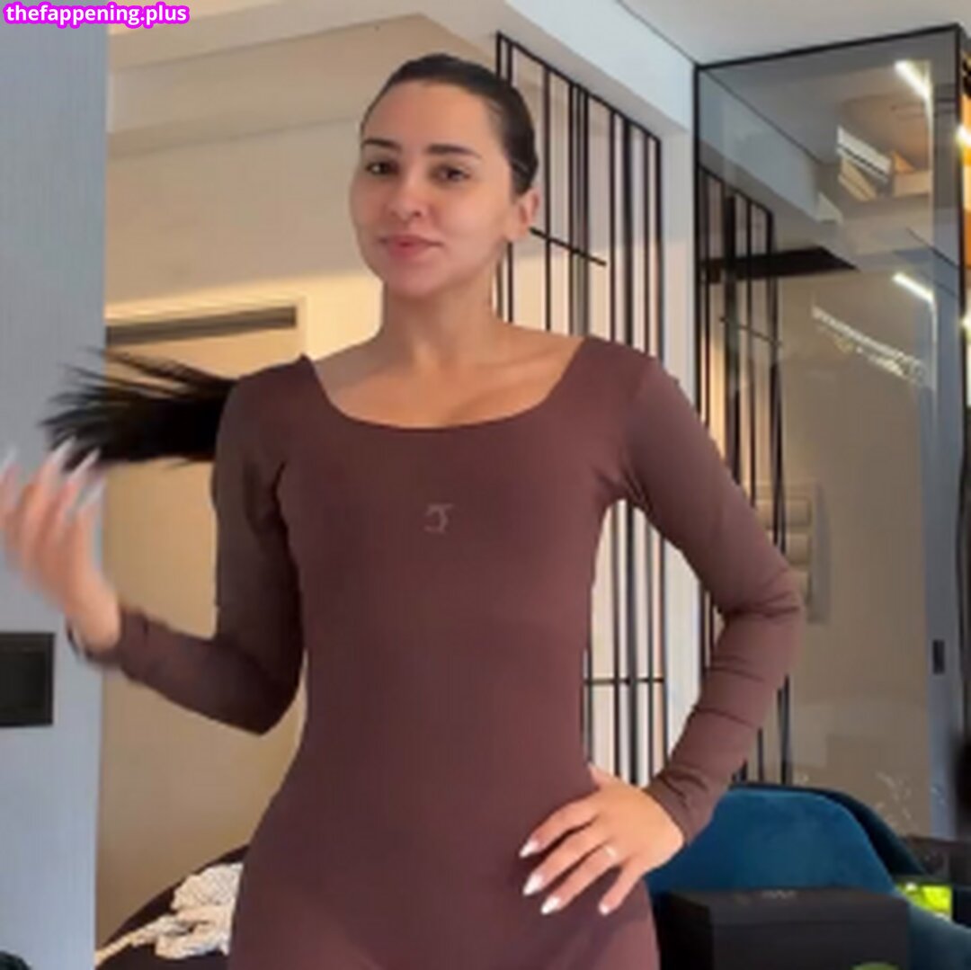 Taina Costa