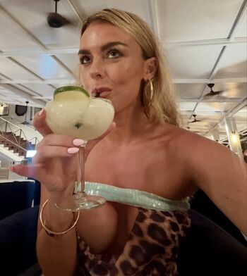 Tallia Storm
