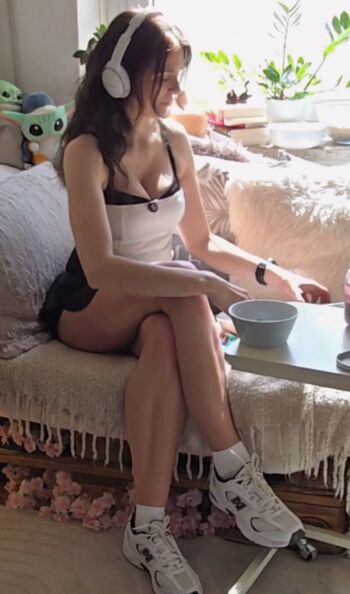 Full leaked Tania derveaux page private onlyfans photo