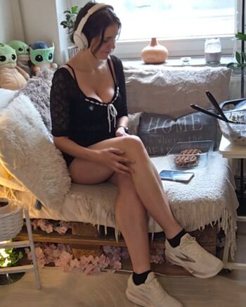 Full leaked Tania derveaux private onlyfans photo