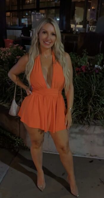 Full leaked Tanya truss page private onlyfans photo