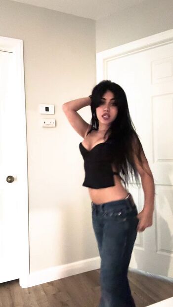 Tara Yummy
