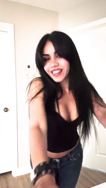 Full leaked Tara yummy page private onlyfans photo