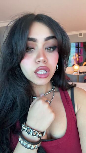 Full leaked Tara yummy private onlyfans photo