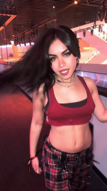 Full leaked Tara yummy private onlyfans photo