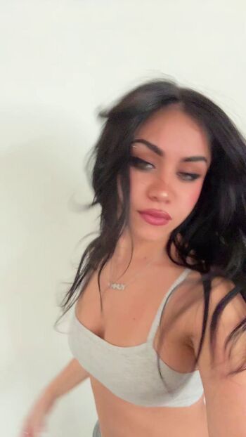 Full leaked Tara yummy private onlyfans photo