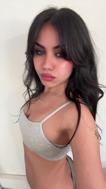 Full leaked Tara yummy private onlyfans photo