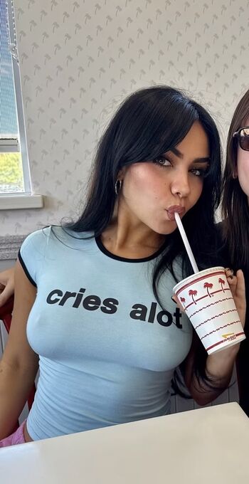 Full leaked Tara yummy private onlyfans photo